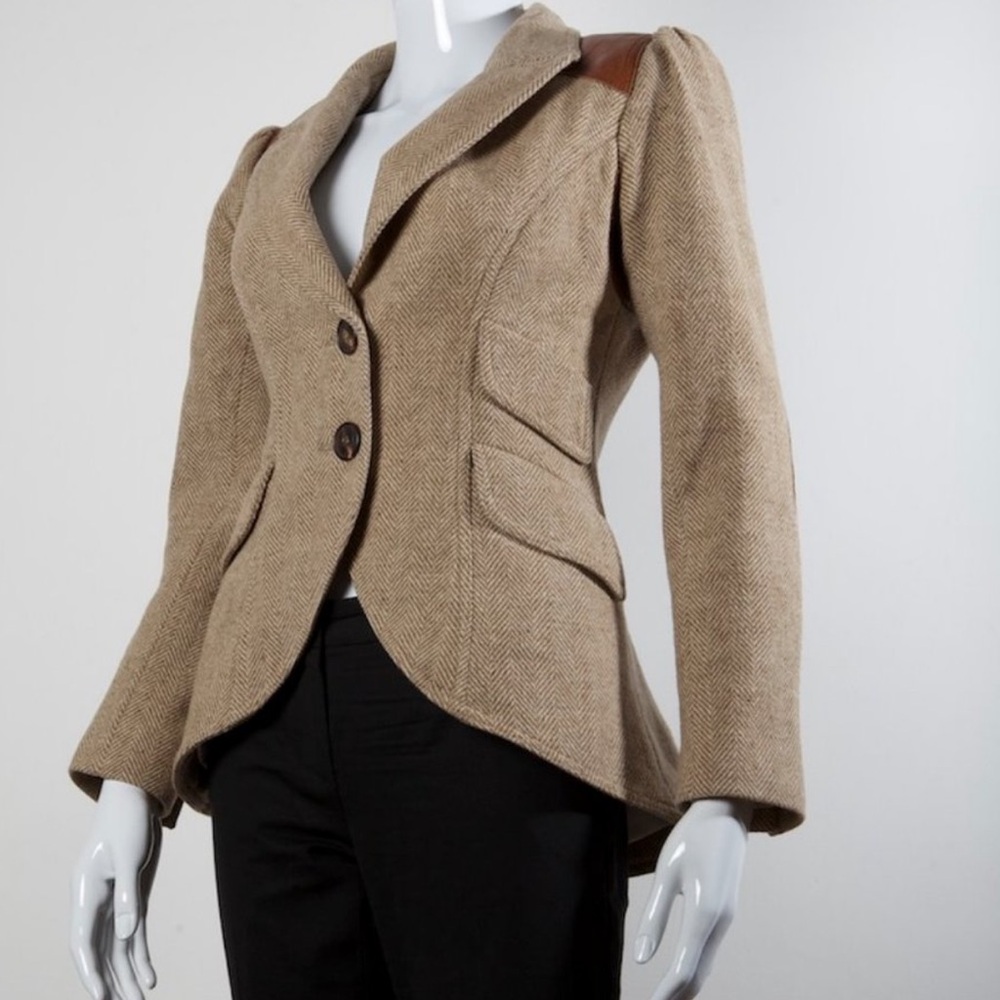 Beautiful equestrian Smythe blazer with elevated leather accents